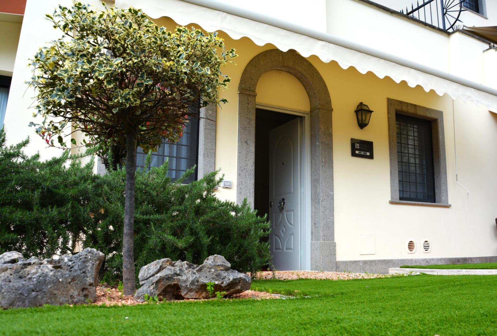 Gemelli Hotel, Rome
