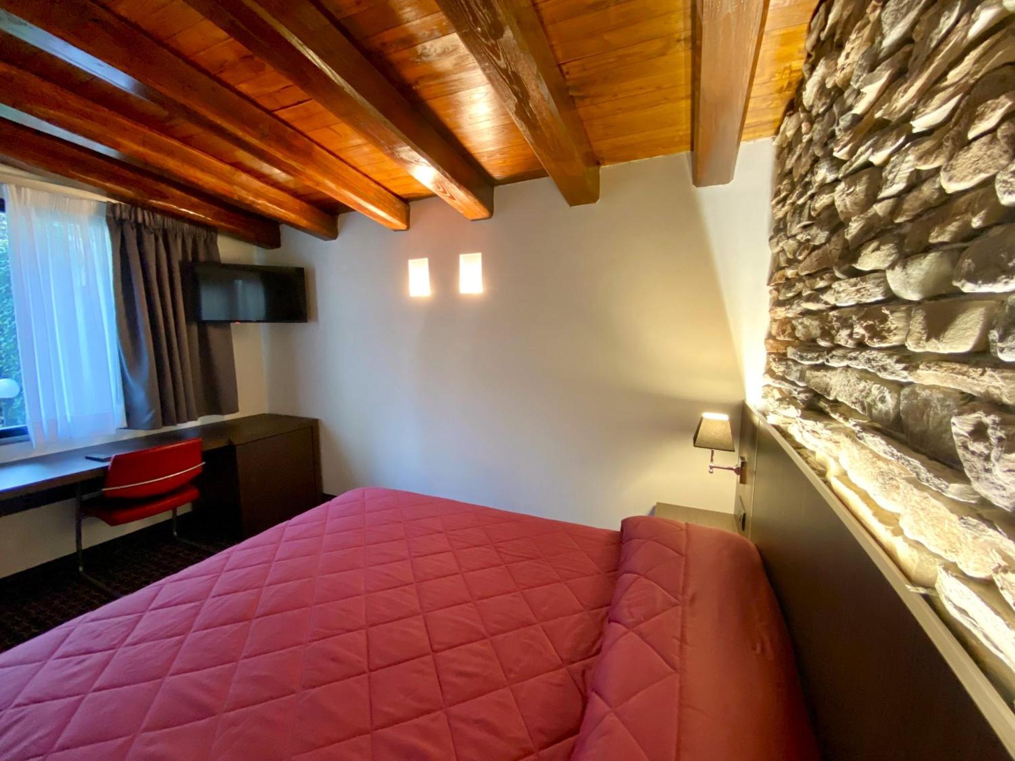 Gemelli Hotel — Photos 1